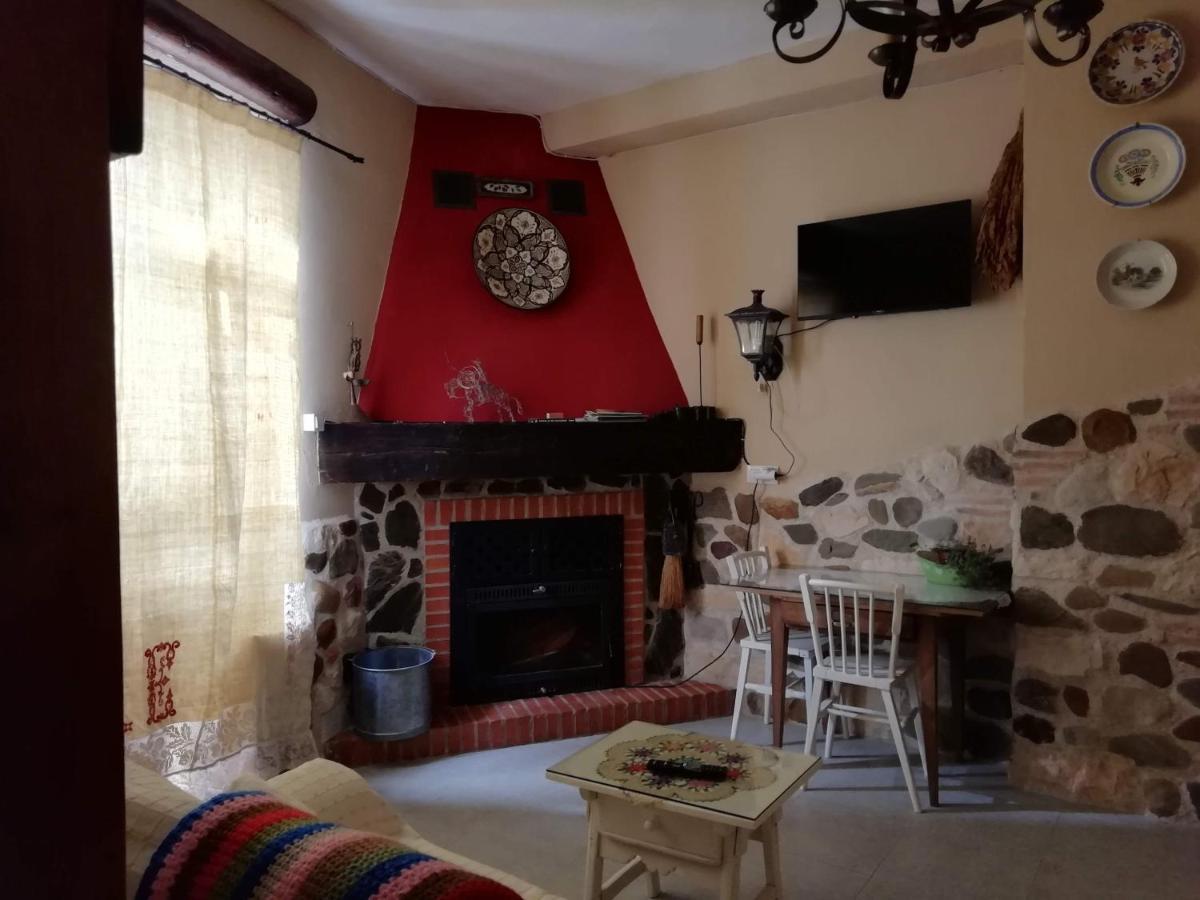 Casa Rural Abuela Maxi Ríolobos Kültér fotó